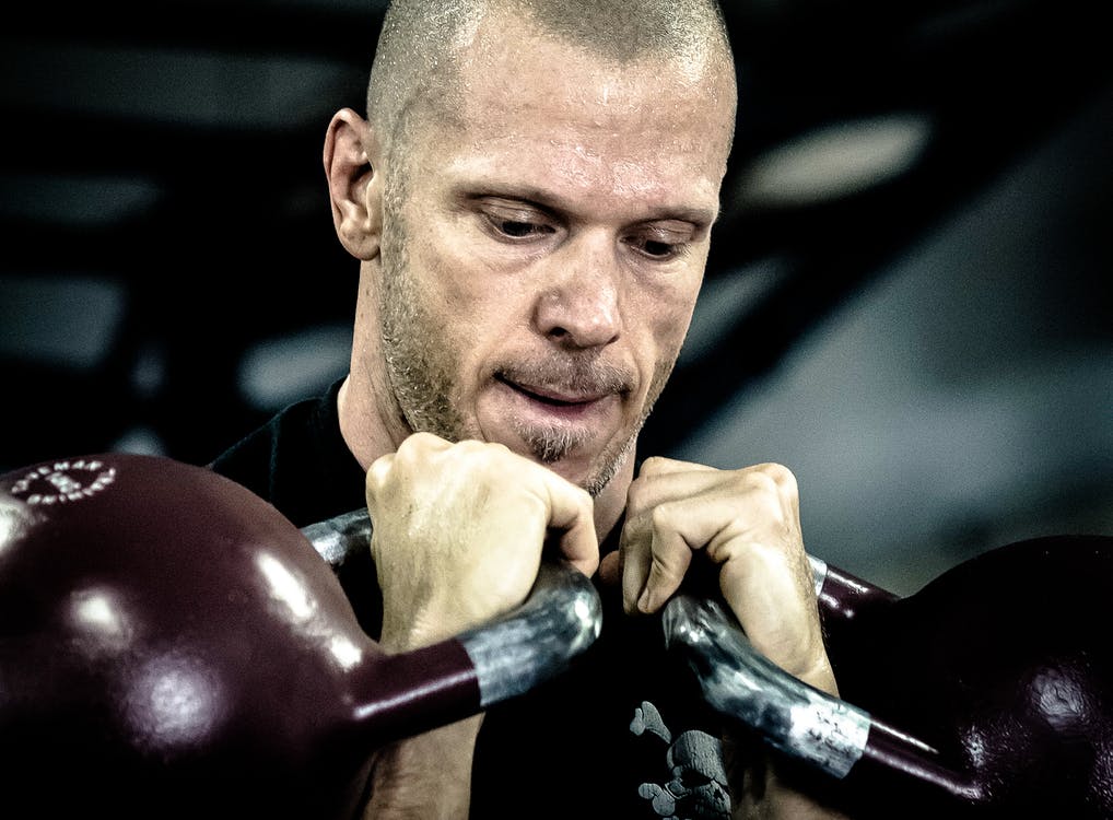 Kan je sterker worden door alleen met apparaten te trainen? Apparaten kunnen je ook functioneel sterker maken.. heus waar! Kan je sterker worden door alleen met apparaten te trainen? Apparaten kunnen je ook functioneel sterker maken.. heus waar!